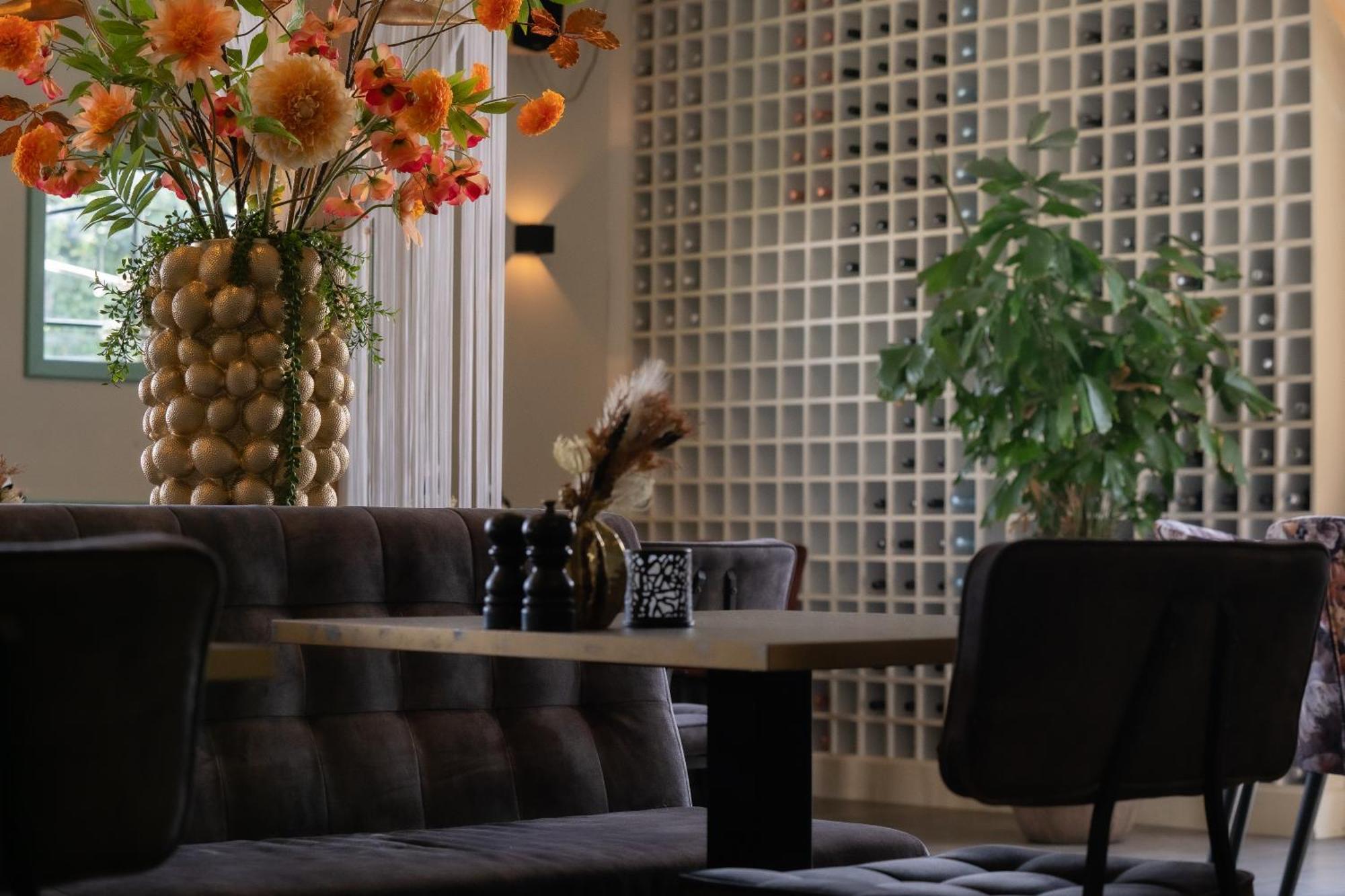 Hotel - Restaurant Hoeve Kromwijk Zoetermeer Esterno foto